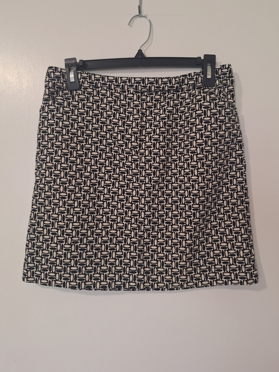LOFT Dresses & Skirts - Ann Taylor LOFT Black and White Geometric Mini Mod Skirt Size 6 Petite